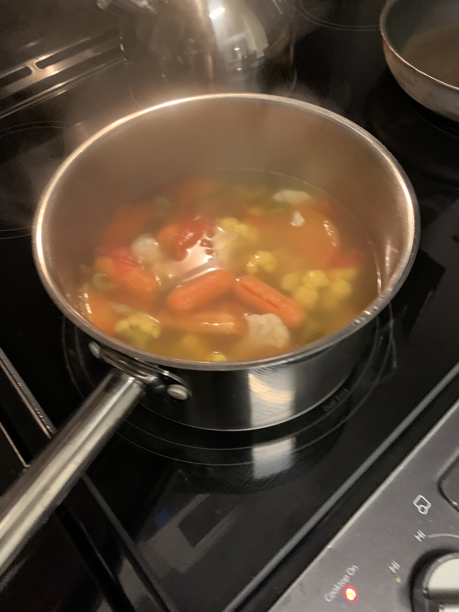 cauliflower, carrot and tomato soup